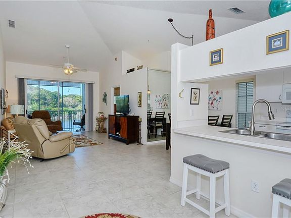 4th image of 8390 Wingate Dr Unit 527