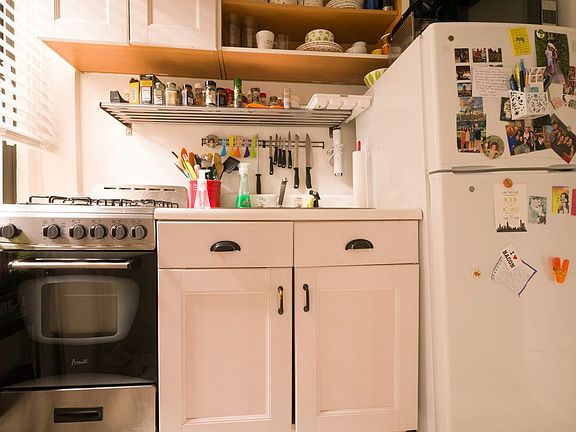 5th image of 268 W 11th St #1F