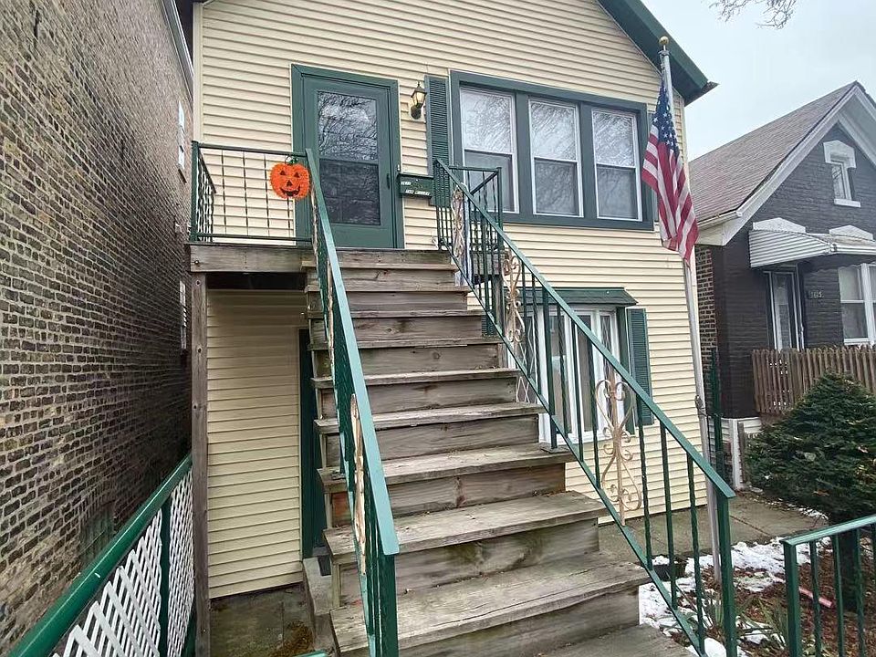 1st image of 3611 S Hermitage Ave #1