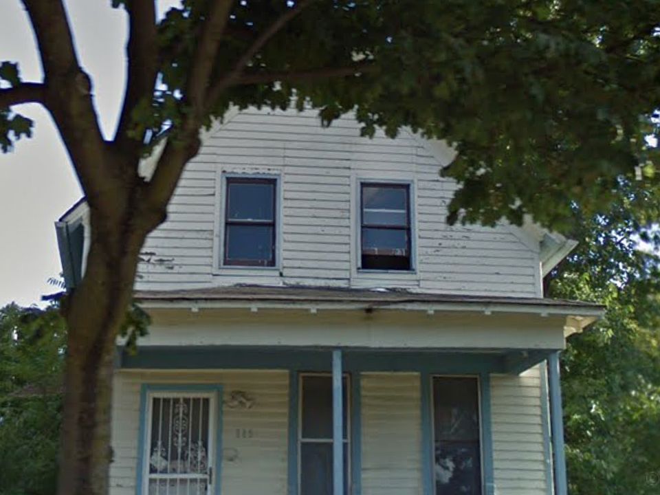 1st image of 115 W Burleigh St