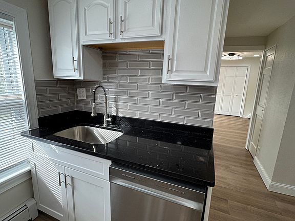 5th image of 64 Milk St #3