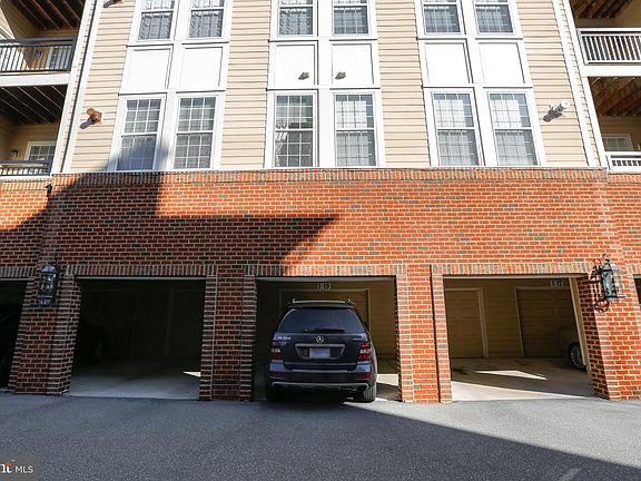 3rd image of 9405 Blackwell Rd APT 205