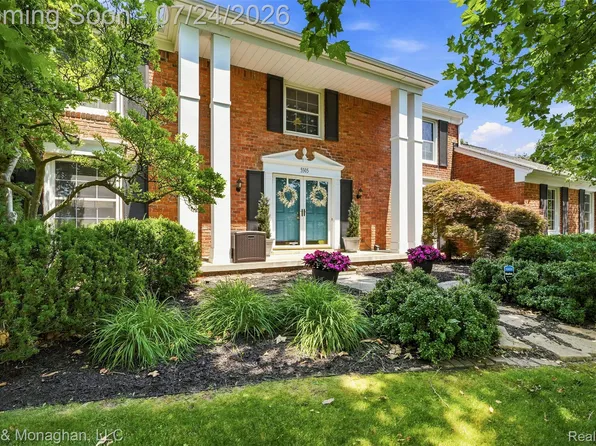 5505 Old Carriage Ln, West Bloomfield, MI 48322