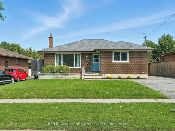 301 Farewell St, Oshawa, ON L1H 6L8