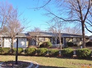 1140 Macon St, Lincoln, IL 62656