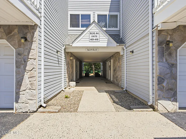 409 Schley Ave #409 — Photo 4