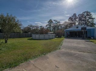 1329 Beagle Rd, Orange, TX 77632