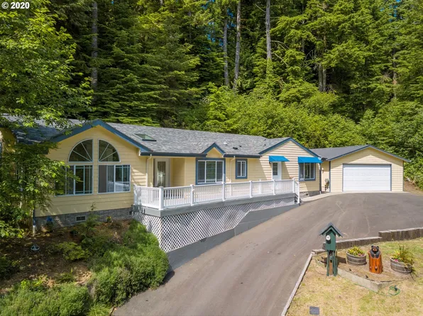 89400 Levage Dr, Florence, OR 97439