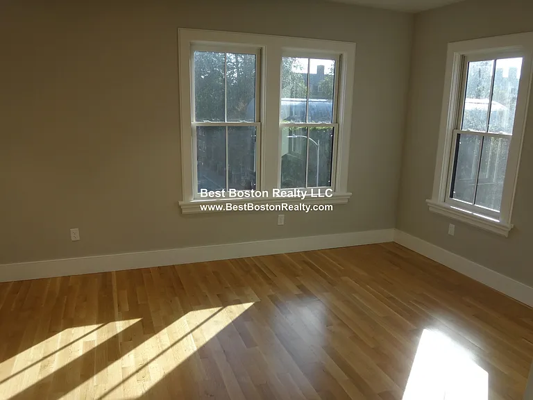40 Bow St #3 — Photo 2