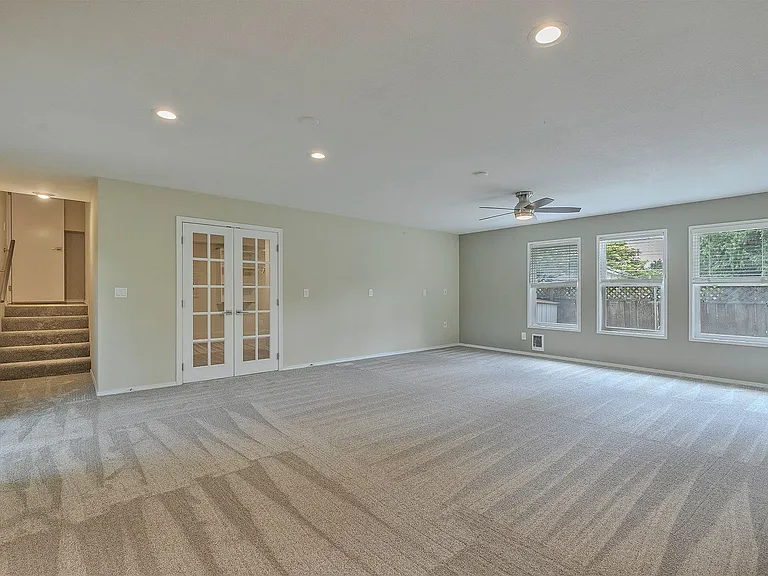20109 SW 71st Ave — Photo 16
