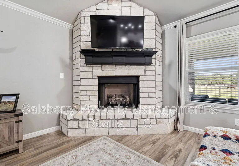 3310 Windcrest Dr — Photo 8