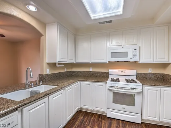 10193 Crepe Myrtle Ct, Las Vegas, NV 89183