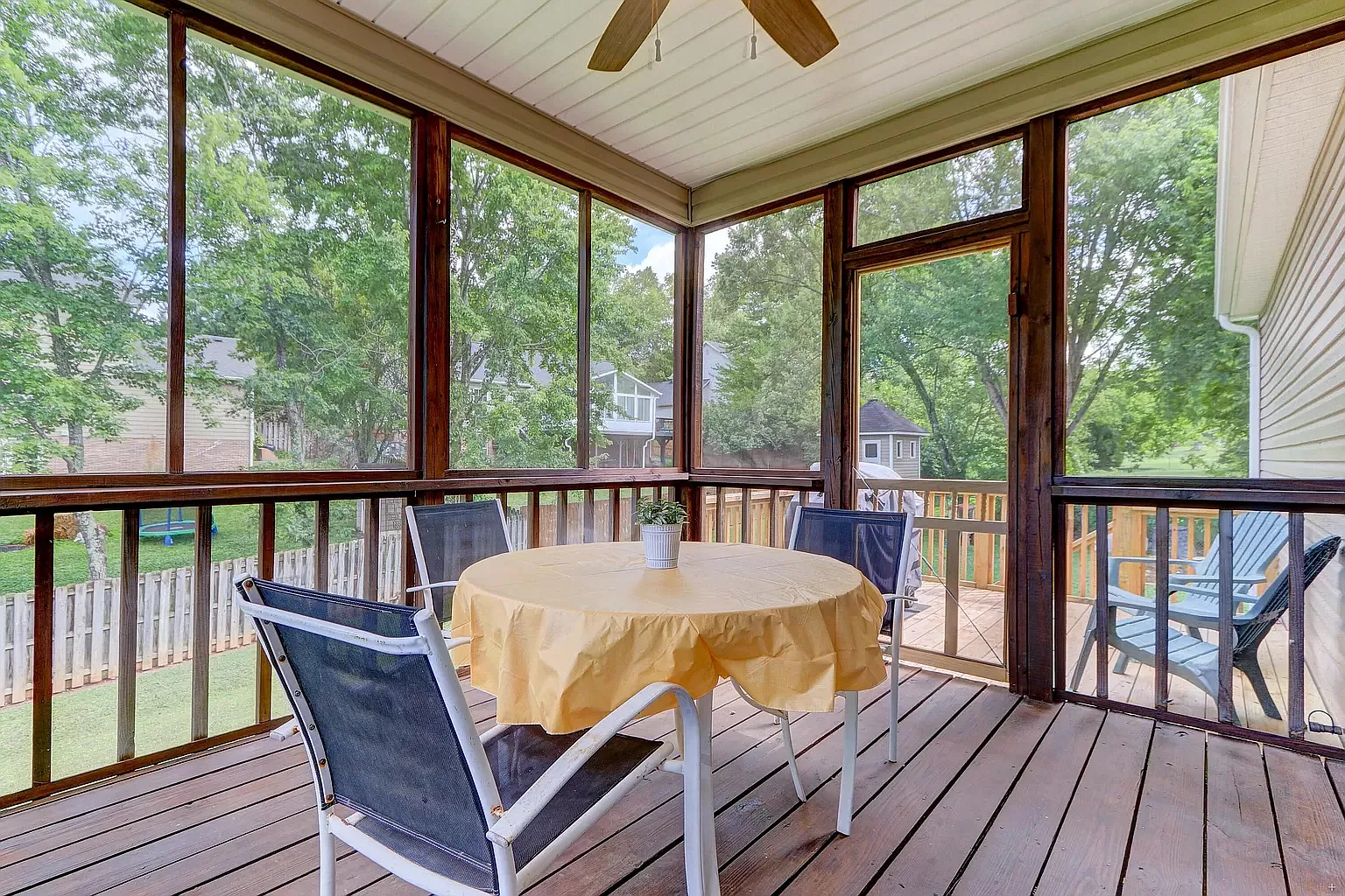 601 Blackburn Dr — Photo 4