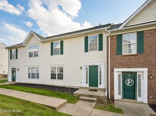 8025 Aspen Green Ln, Louisville, KY 40291