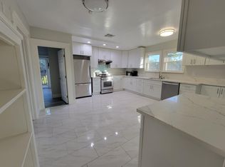 2420 Hillcrest Dr, Los Angeles, CA 90016