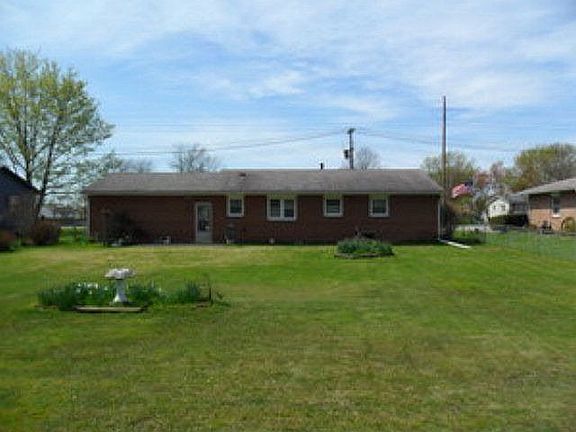 3rd image of 833 South St