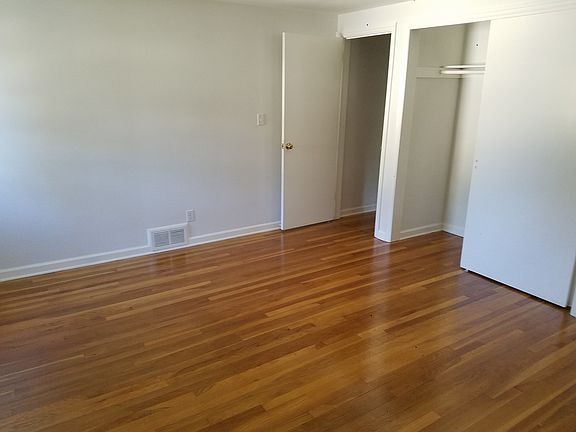 5th image of 4 Birchwood Dr