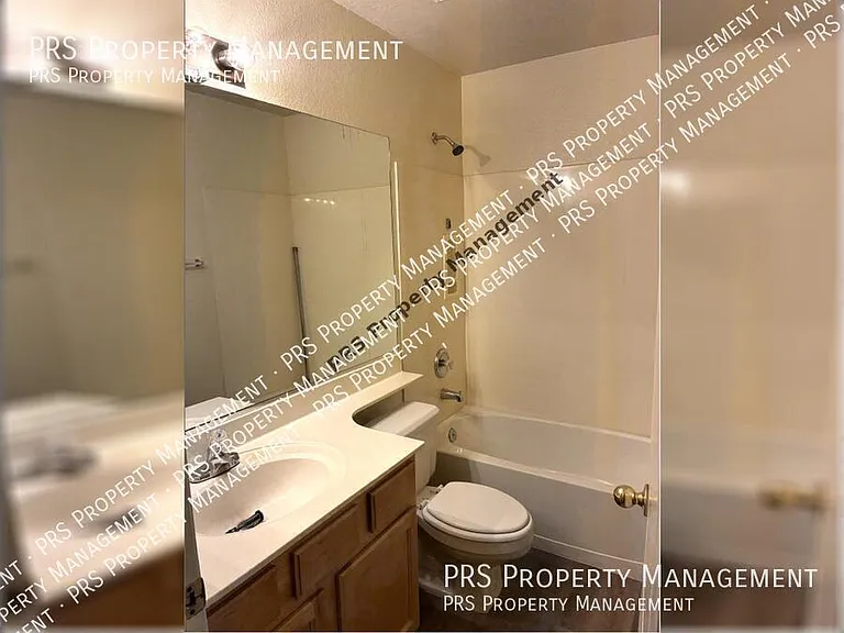 5211 W Glenview Pl — Photo 8