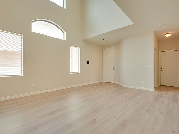2nd image of 3529 Quiet Pueblo St
