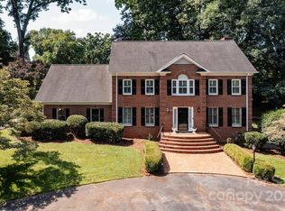 3101 Ninth Tee Dr, Newton, NC 28658