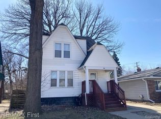318 E Meyers Ave, Hazel Park, MI