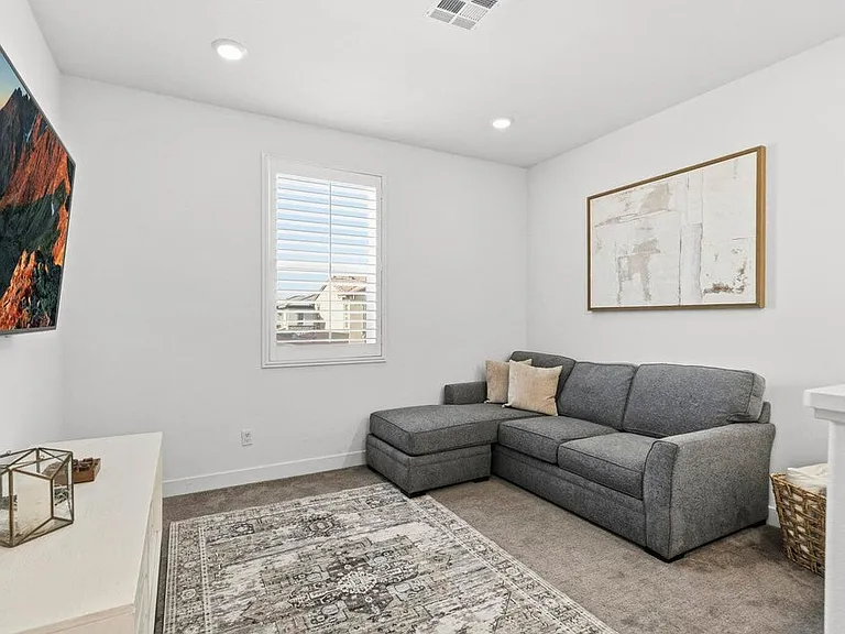 76273 Cornell Way — Photo 14
