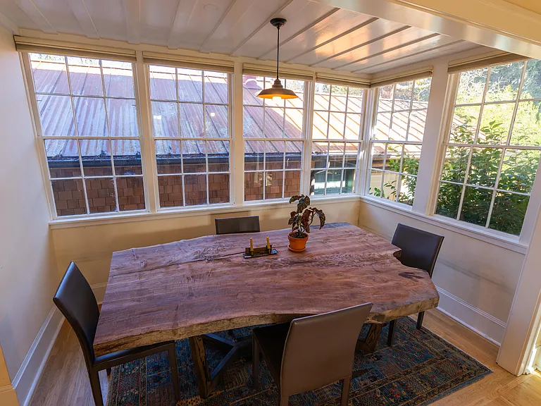 323 Clay St — Photo 17