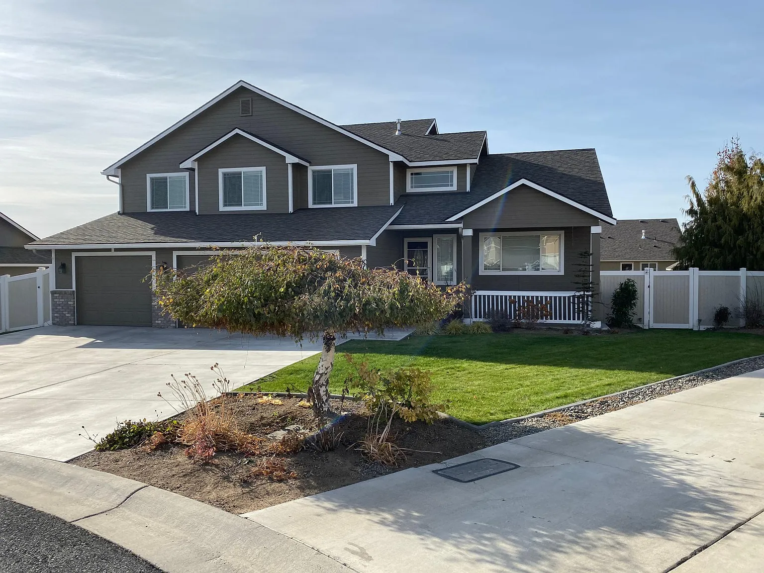812 Trout Lake Ct photo 1