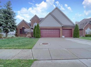 49906 Jean Dr, Macomb, MI 48044