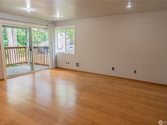 3rd image of 17203 NE 45th St #41