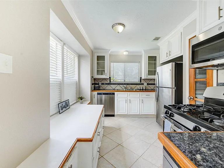 5255 Beaverbrook Dr — Photo 9