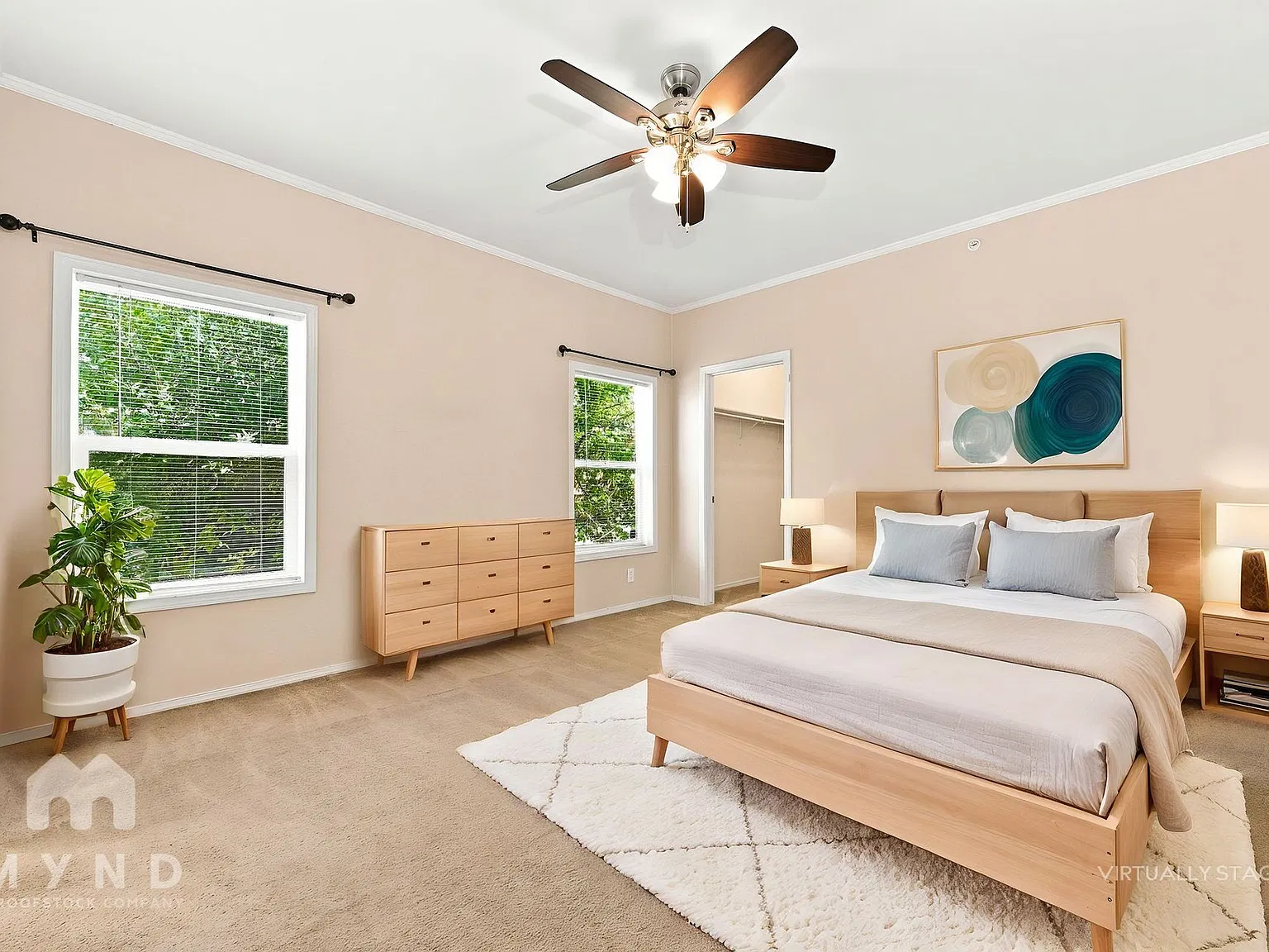 3 bed, 2.0 bath, 1400 sqft, $3,295 — Photo 4
