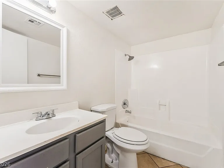 375 N 15th St #1 — Photo 15