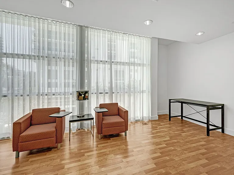 350 NE 24th St #509 — Photo 41