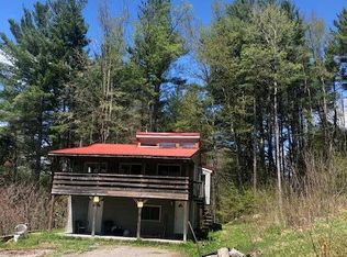 14 Sandisfield Rd, Sandisfield, MA 01255