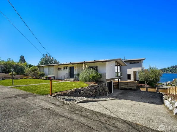 3627 Wells Avenue N, Renton, WA 98056