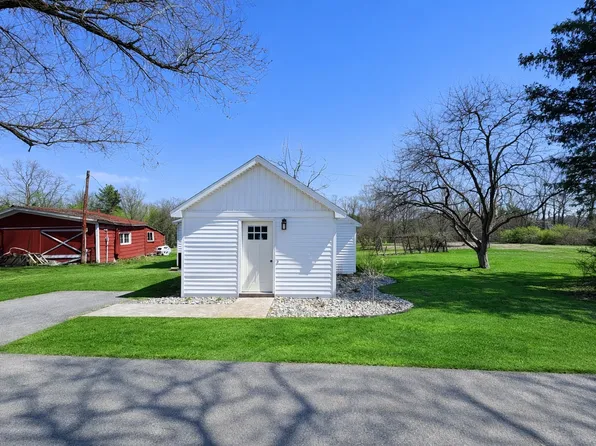 675 Macelroy Rd, Ballston Lake, NY 12019