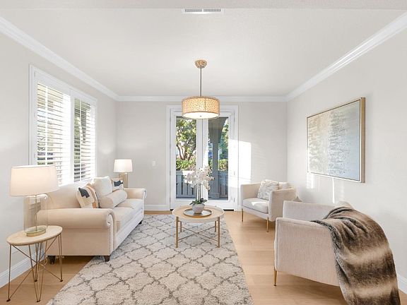 3rd image of 1680 Espana Way