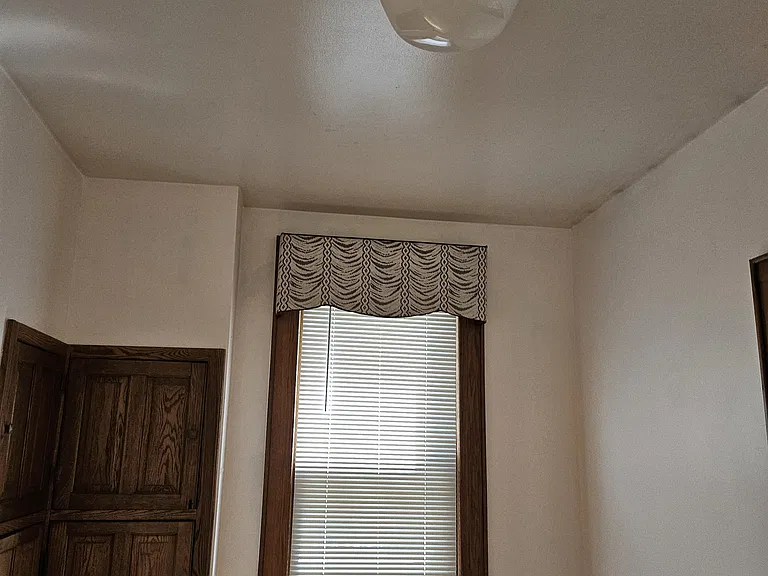318 S 4th St #1F — Photo 17