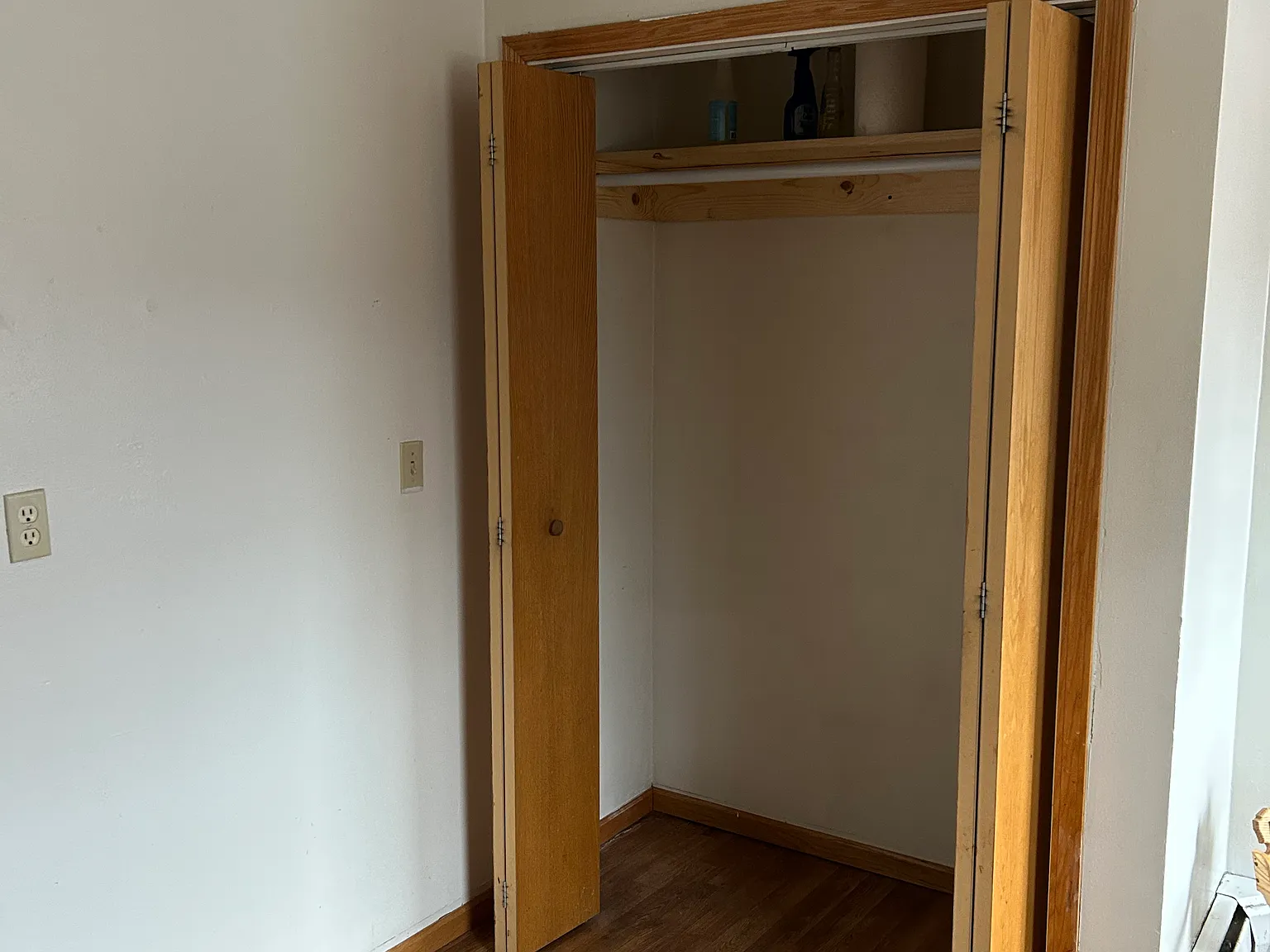 2 bed, 1.5 bath, 1346 sqft, $1,350 — Photo 3