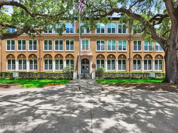 2525 COLLEGE Street #1305, Jacksonville, FL 32204