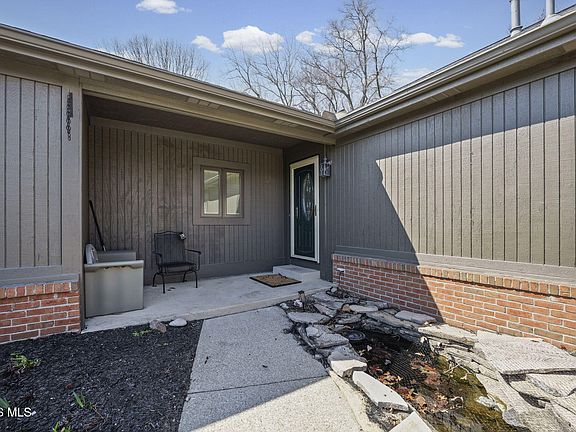 2nd image of 1 Abbey Rd