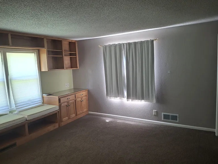3601 SW Stratford Rd — Photo 7
