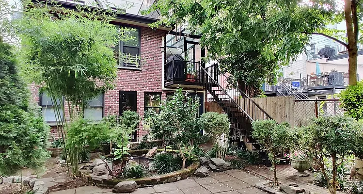 Rented by Costa Properties Group LLC | media 14