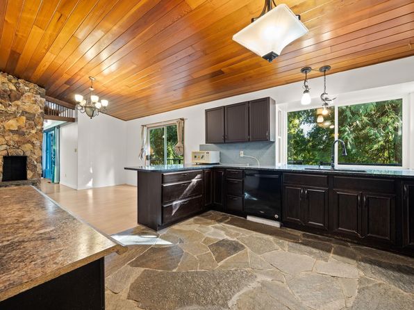 4 bedroom rental in Coquitlam — photo 29