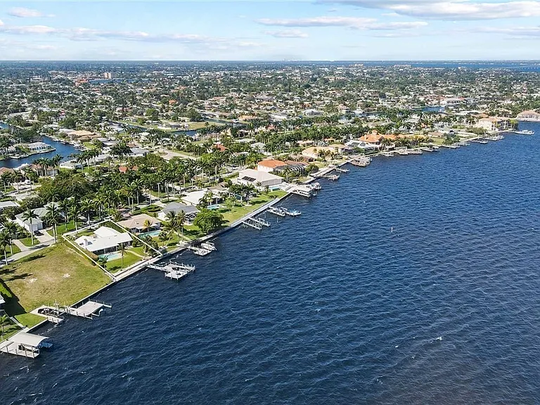 252 Bayshore Dr — Photo 20