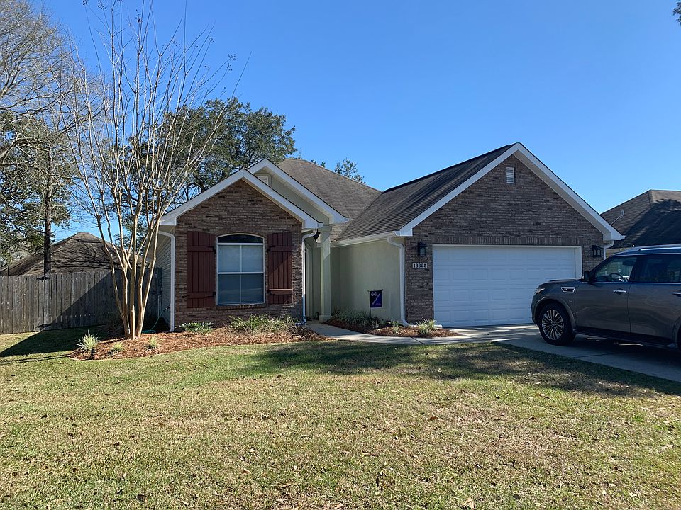 1st image of 13625 Hidden Oaks Dr