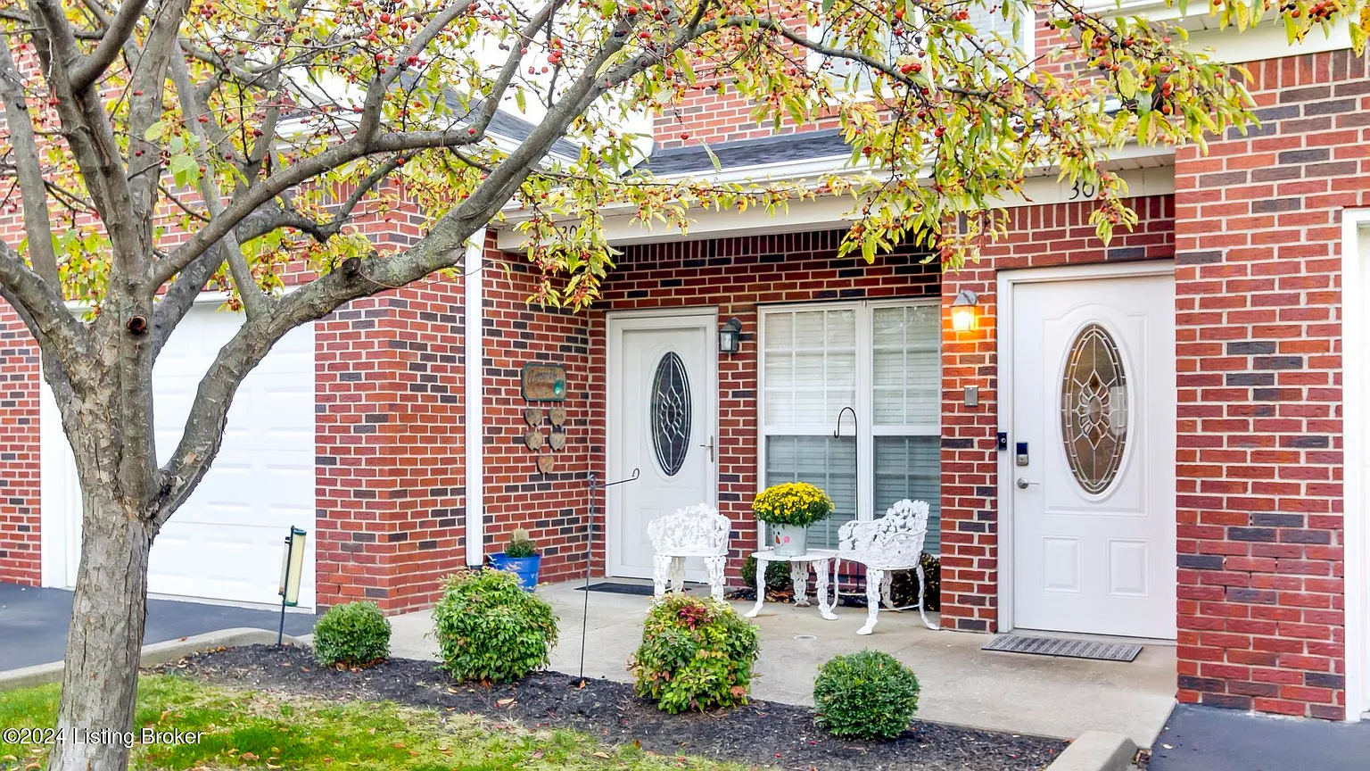 307 S Dorsey Ln photo 1
