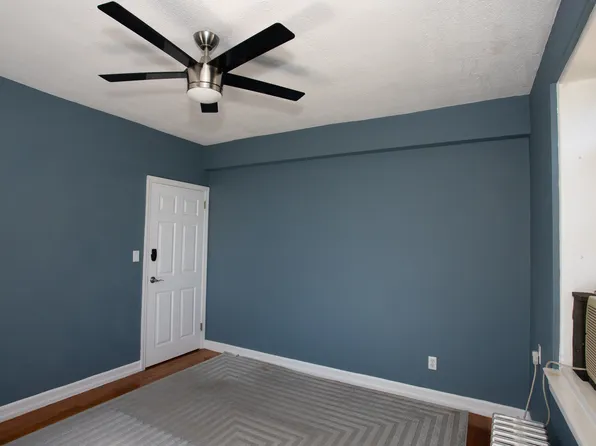 56-05 31st Avenue image 6 of 17