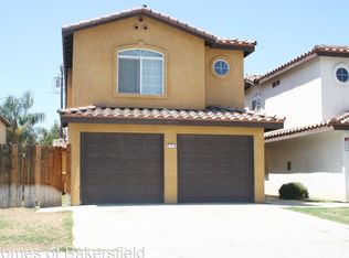 713 L St APT B, Bakersfield, CA 93304